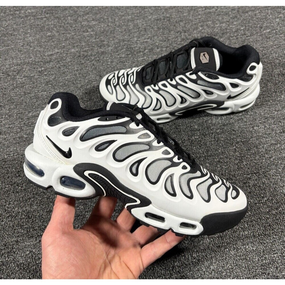 Nike Air Max Plus Drift Black White Panda Running Sneakers FV4081-102 Womens 8.5